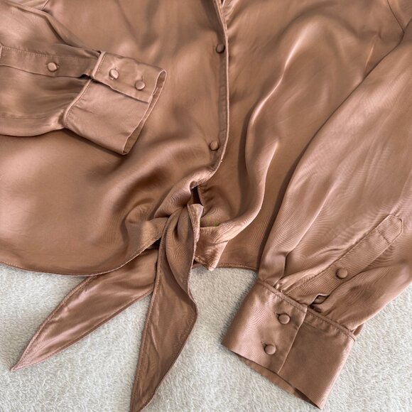Aritzia Wilfred Peaufiner satin blouse in light copper - M - Picture 7 of 12